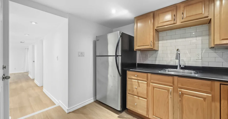 Lower-103 Ashdale Avenue, Toronto, ON, M4L 2Y8 - 10