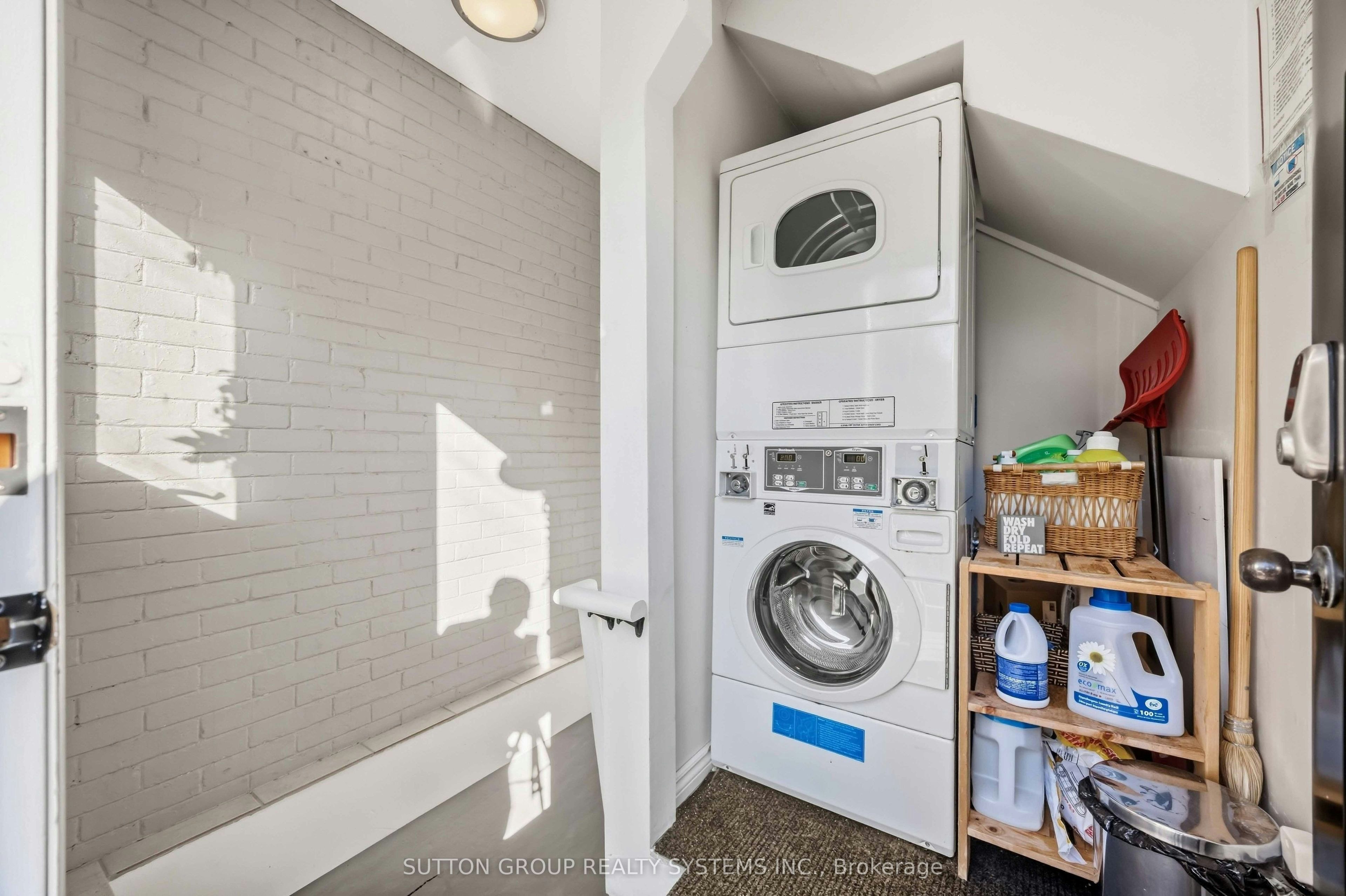 Lower-103 Ashdale Avenue, Toronto, ON, M4L 2Y8 - 20