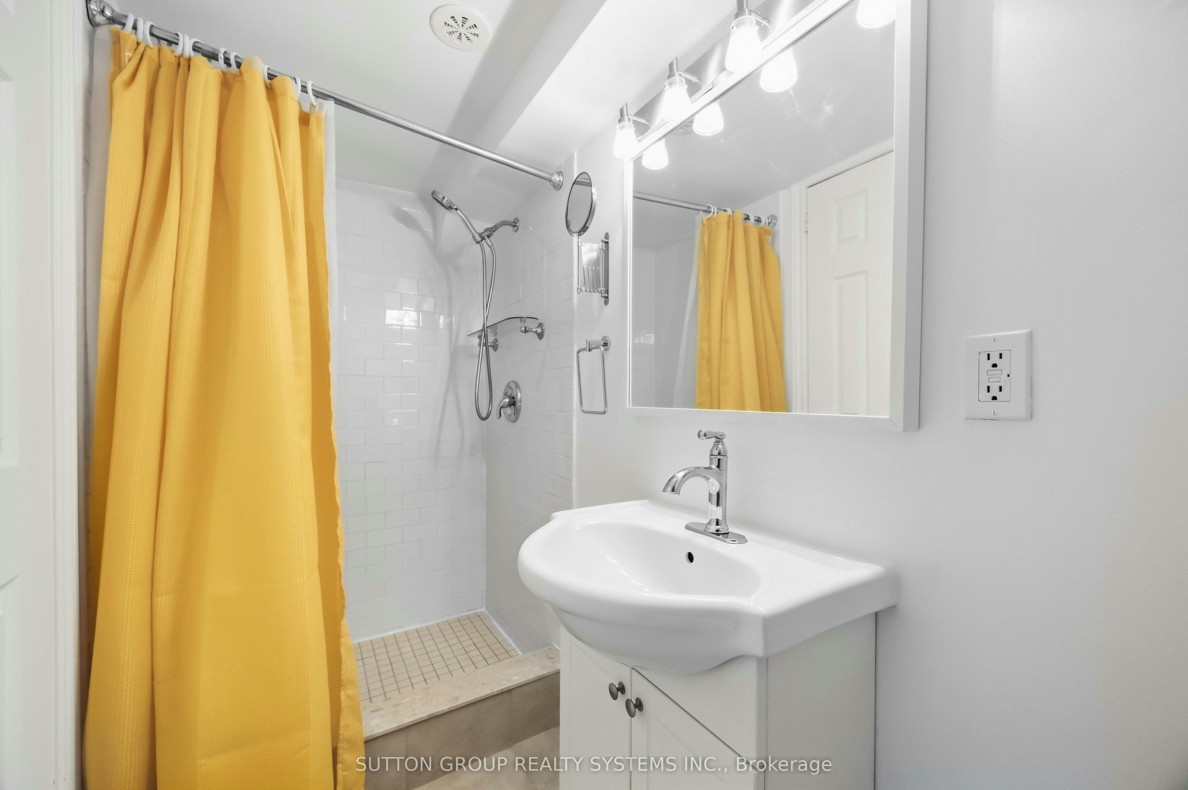 Lower-103 Ashdale Avenue, Toronto, ON, M4L 2Y8 - 19