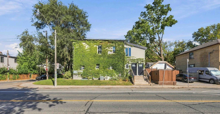 Lower-103 Ashdale Avenue, Toronto, ON, M4L 2Y8 - 23