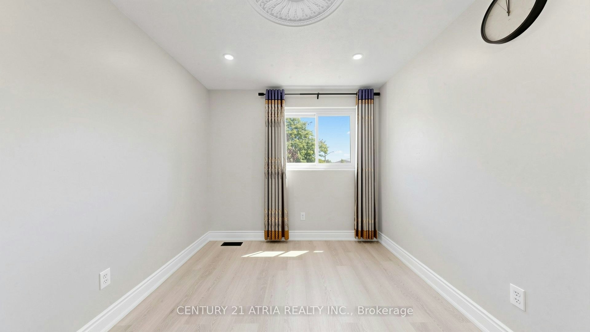 982 Renfrew Court, Oshawa, ON, L1J 6L2 - 24