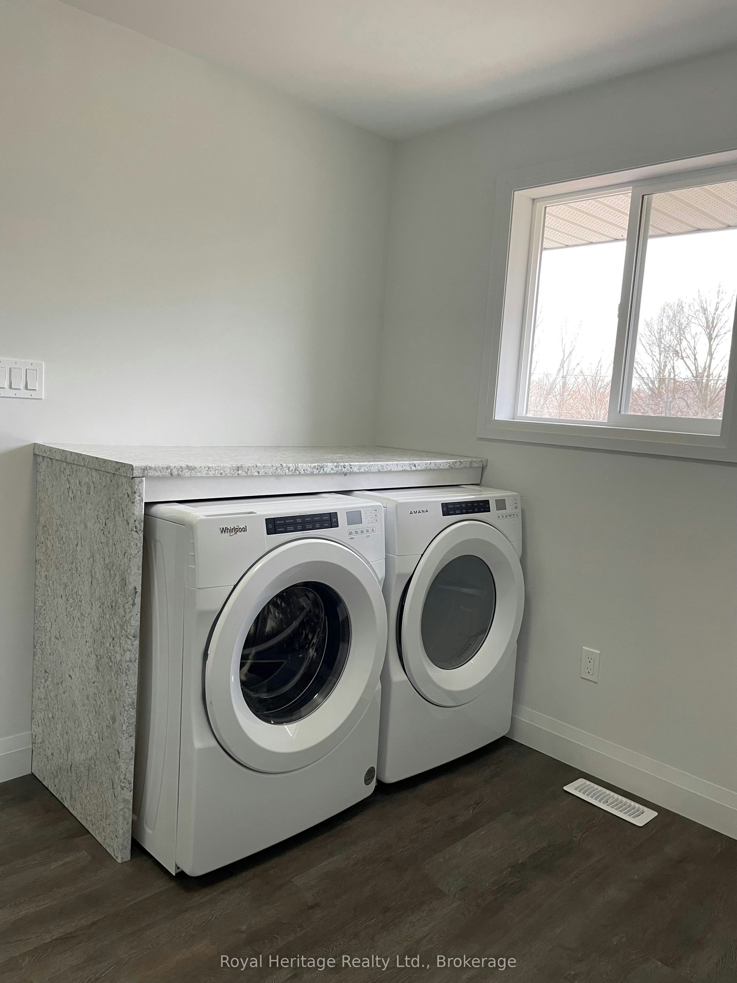 Unit 2-279 Humber Avenue, Oshawa, ON, L1J 2T3 - 8