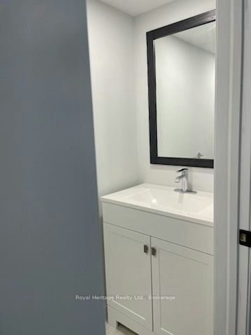 Unit 2-279 Humber Avenue, Oshawa, ON, L1J 2T3 - 3