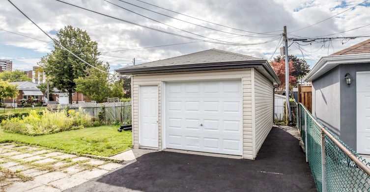 Upper-15 Maretta Avenue, Toronto, ON, M1K 3X8 - 21