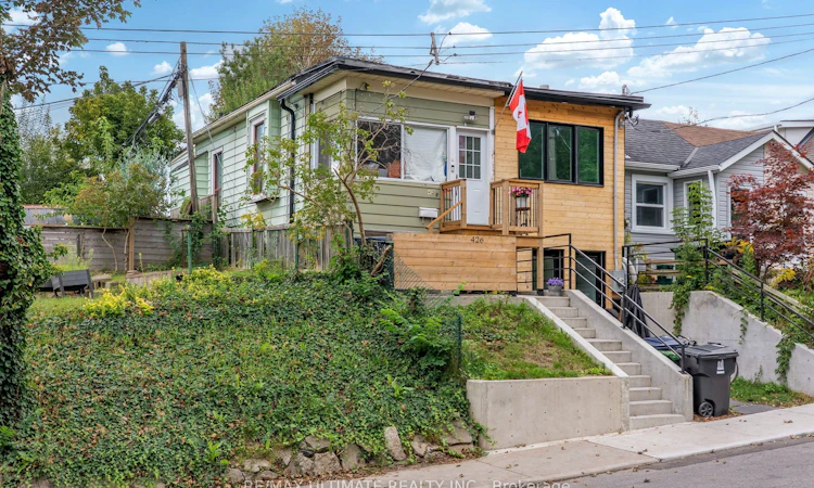 426 Woodfield Road