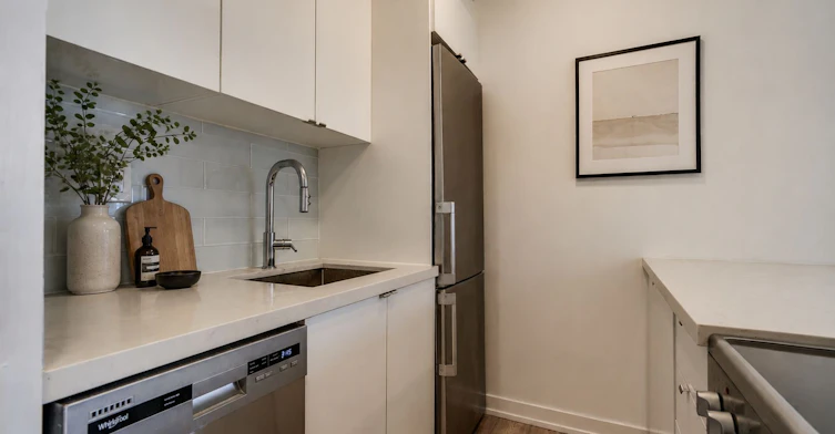 303-15 Gamble Avenue, Toronto, ON, M4K 2H3 - 3