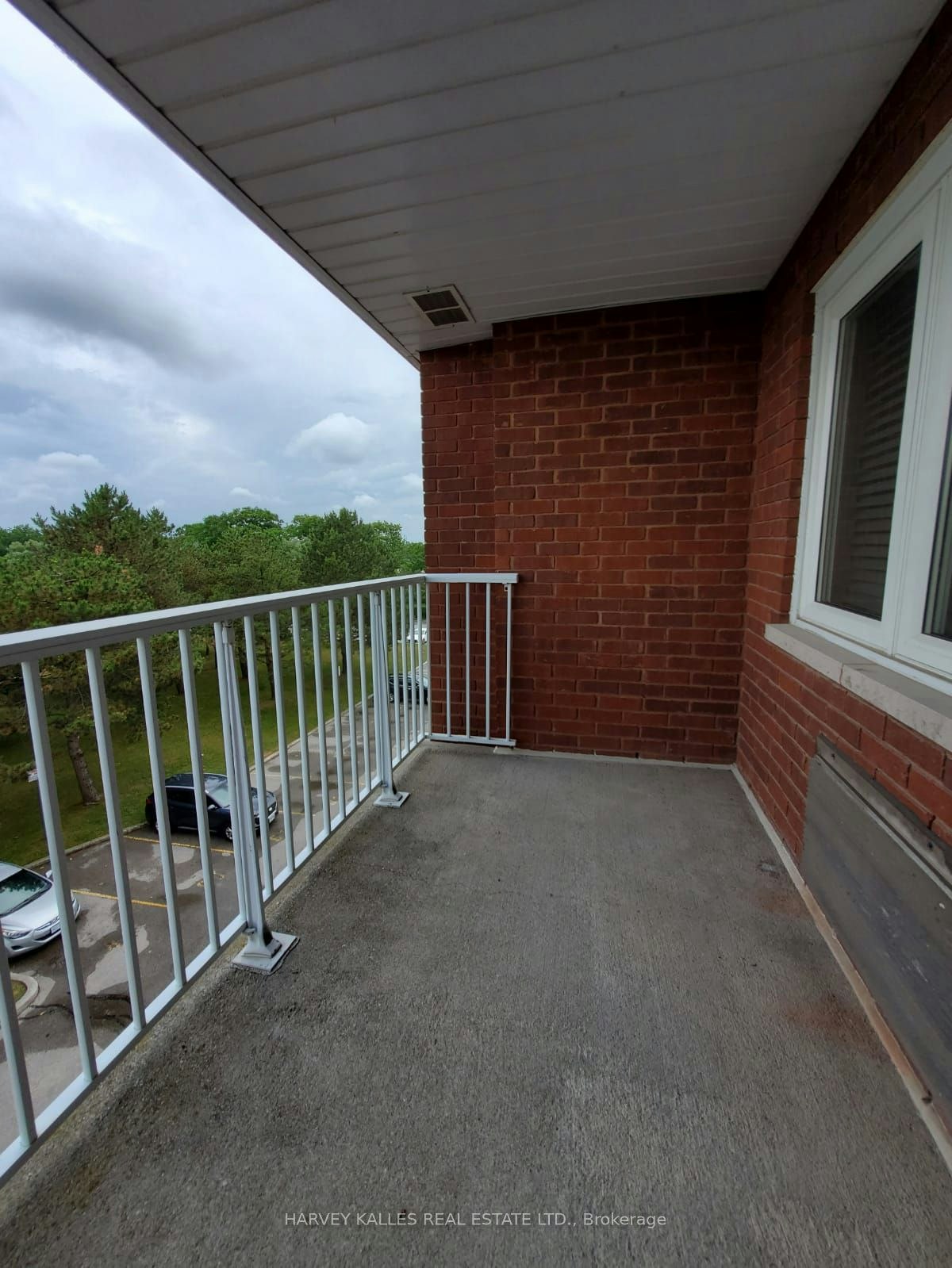 402-189 Lake Driveway Drive W, Ajax, ON, L1S 7J1 - 10