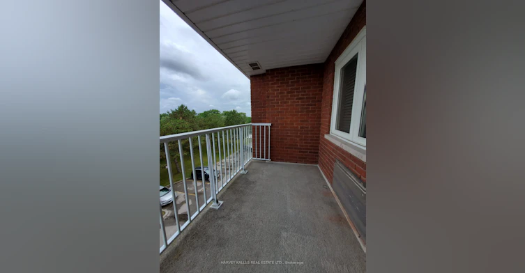 402-189 Lake Driveway Drive W, Ajax, ON, L1S 7J1 - 10