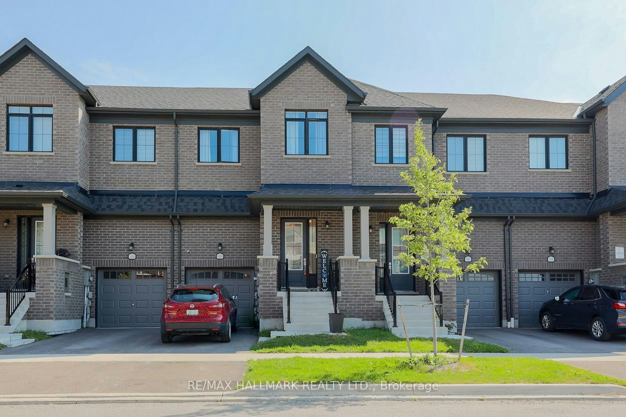 1090 Lockie Drive, Oshawa, ON, L1L 0R9