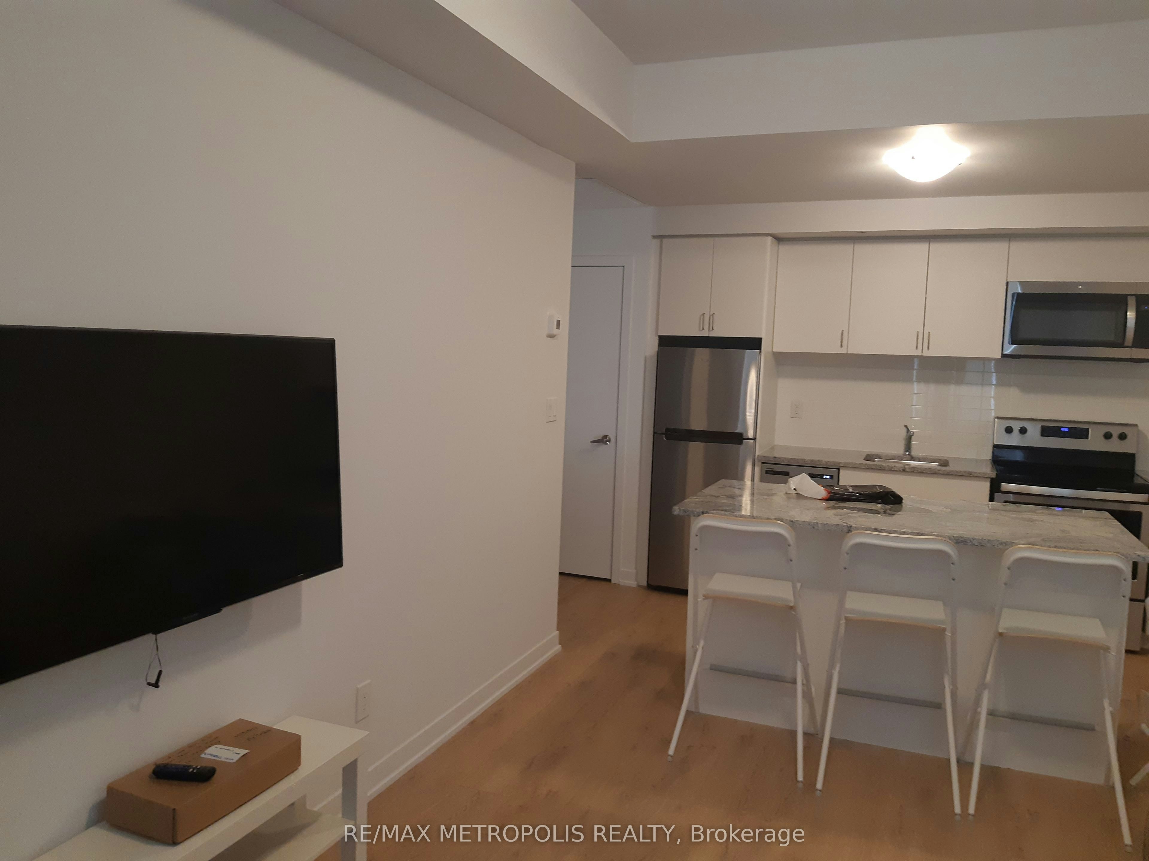70-1760 Simcoe Street N, Oshawa, ON, L3G 0C3 - 2