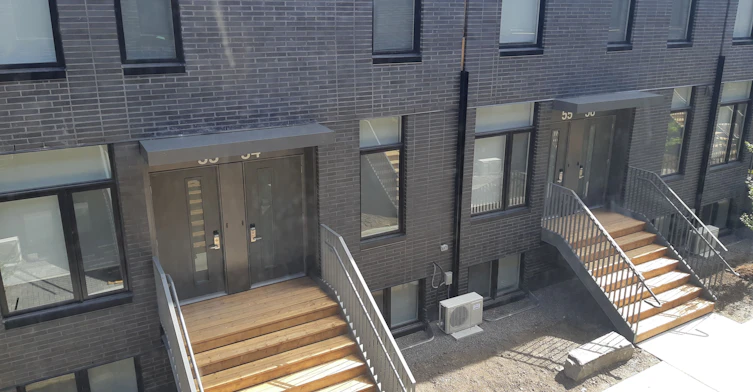 70-1760 Simcoe Street N, Oshawa, ON, L3G 0C3