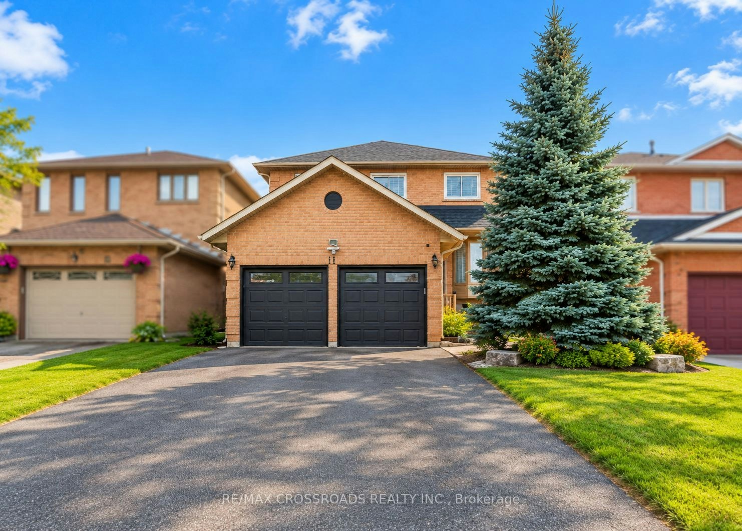 11 Murkar Crescent, Whitby, ON, L1N 8Y4