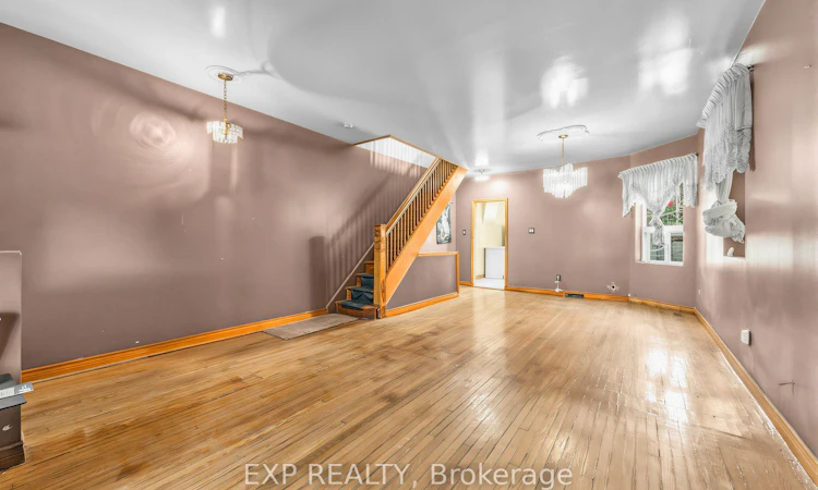 511 Carlaw Avenue