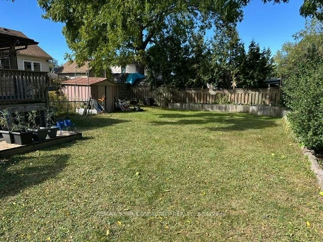318 Mary Street W, Whitby, ON, L1N 2R6 - 7