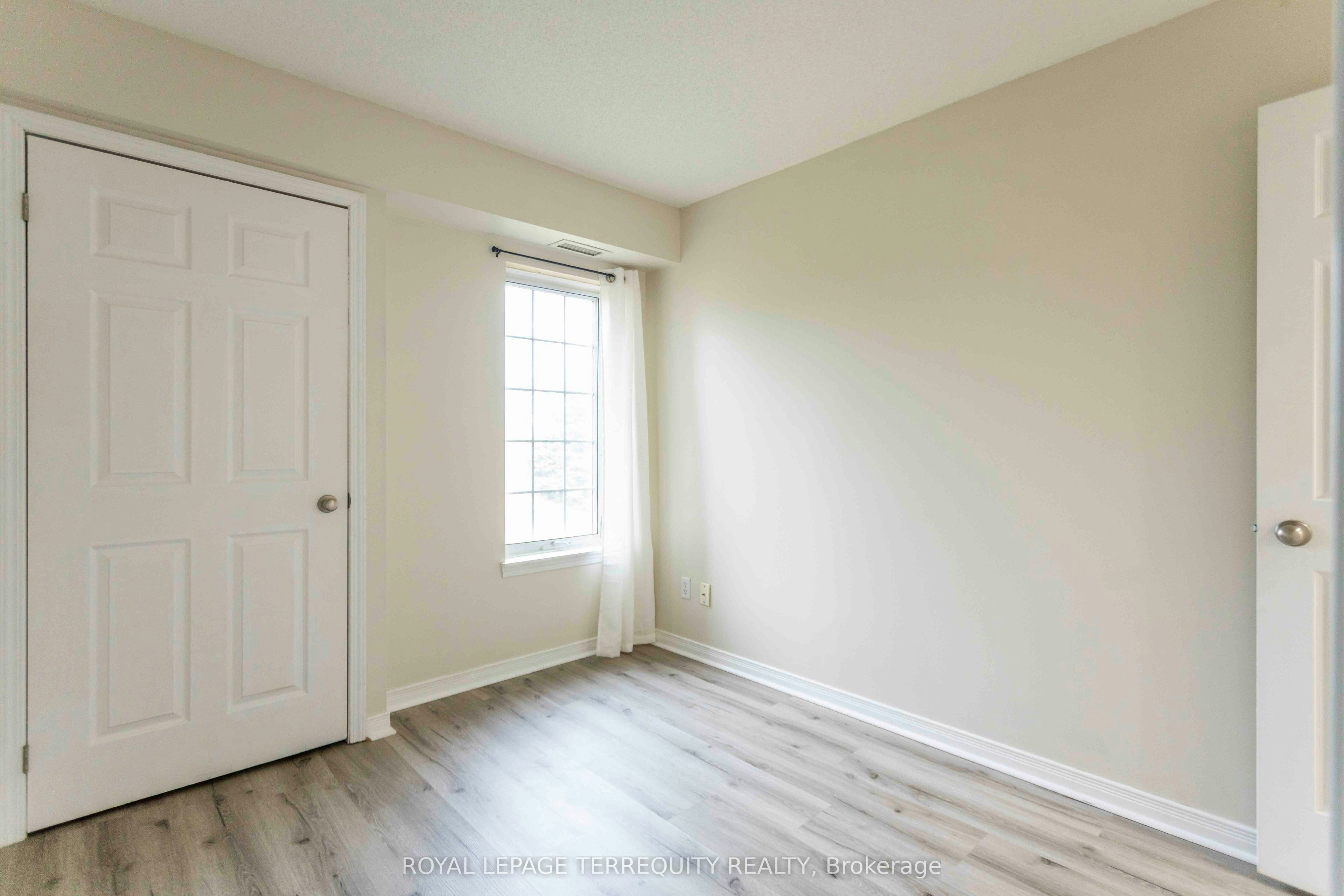 211-94 Aspen Springs Drive, Clarington, ON, L1C 5N4 - 30
