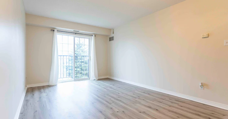211-94 Aspen Springs Drive, Clarington, ON, L1C 5N4 - 13