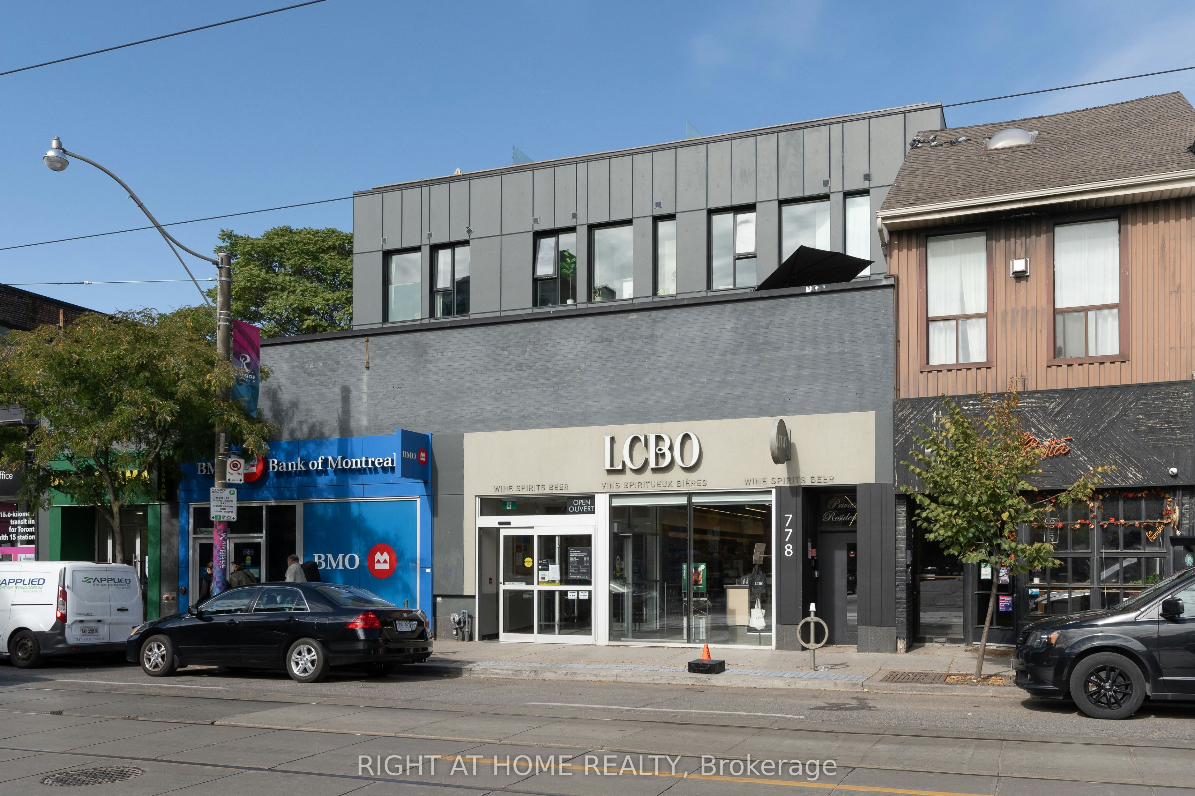 301-778 Queen Street E, Toronto, ON, M4M 1H4