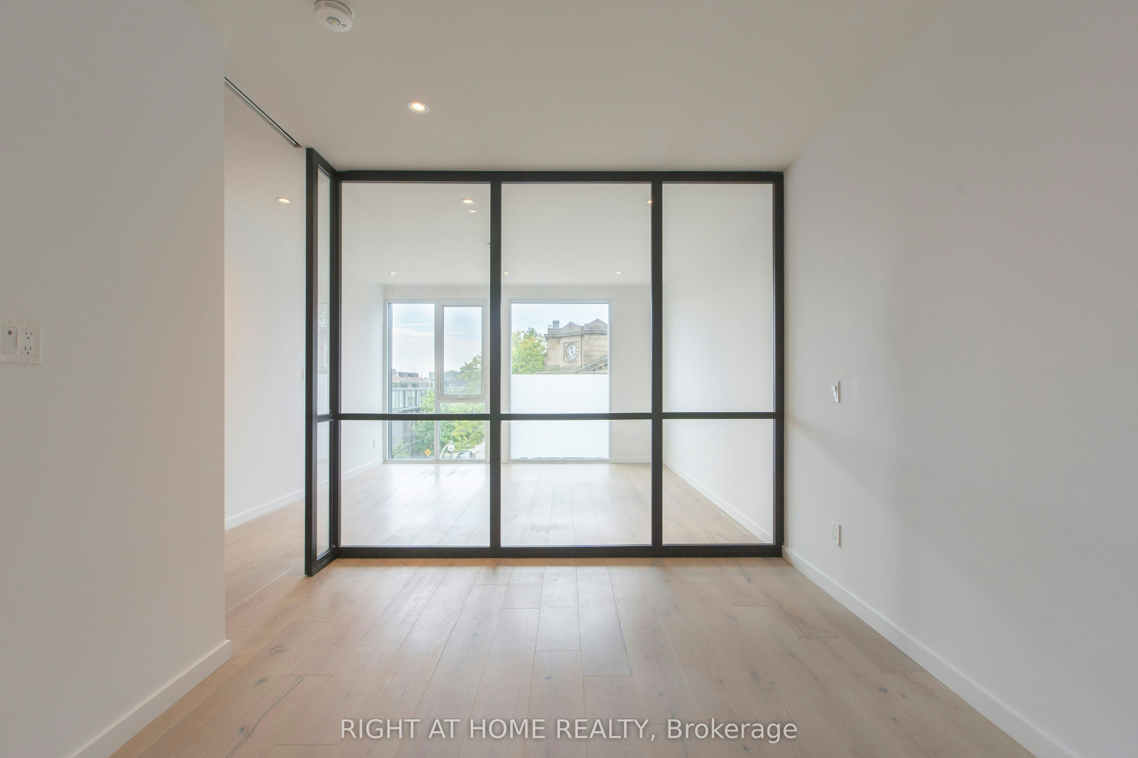 301-778 Queen Street E, Toronto, ON, M4M 1H4 - 16