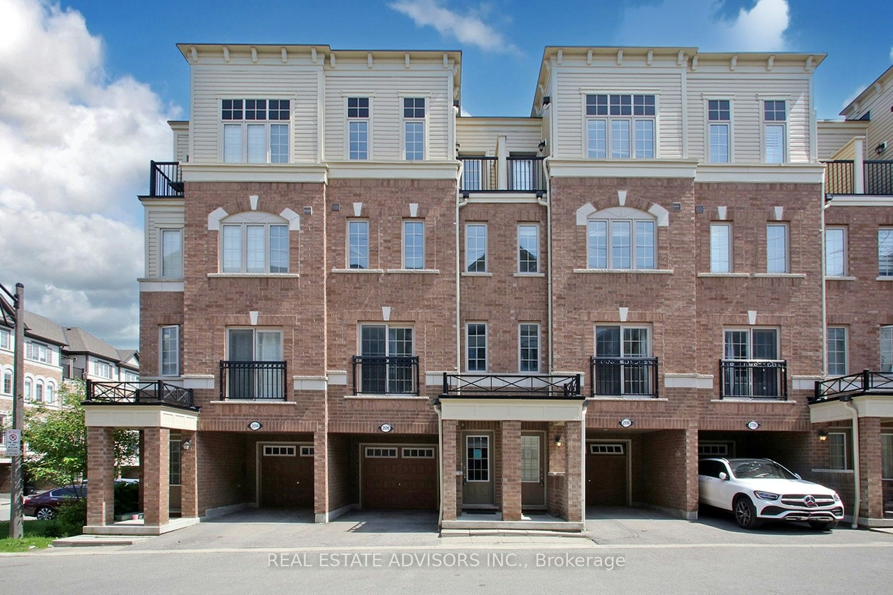 169-2696 Deputy Minister Path, Oshawa, ON, L1H 7K4