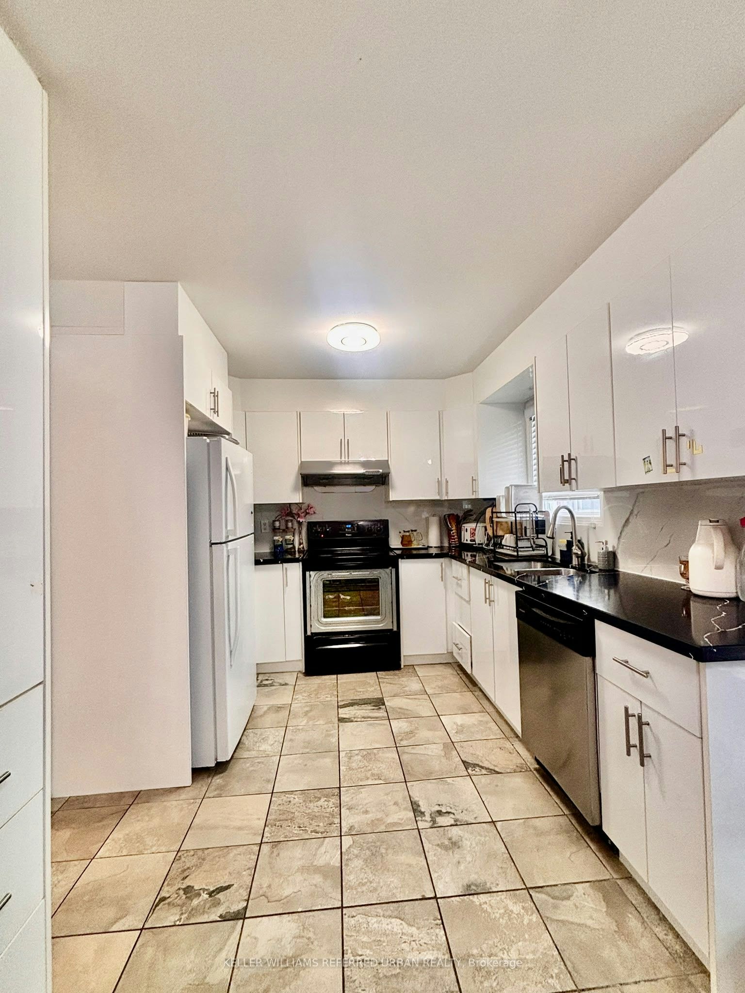 24 Holmes Crescent, Ajax, ON, L1T 3W7 - 33