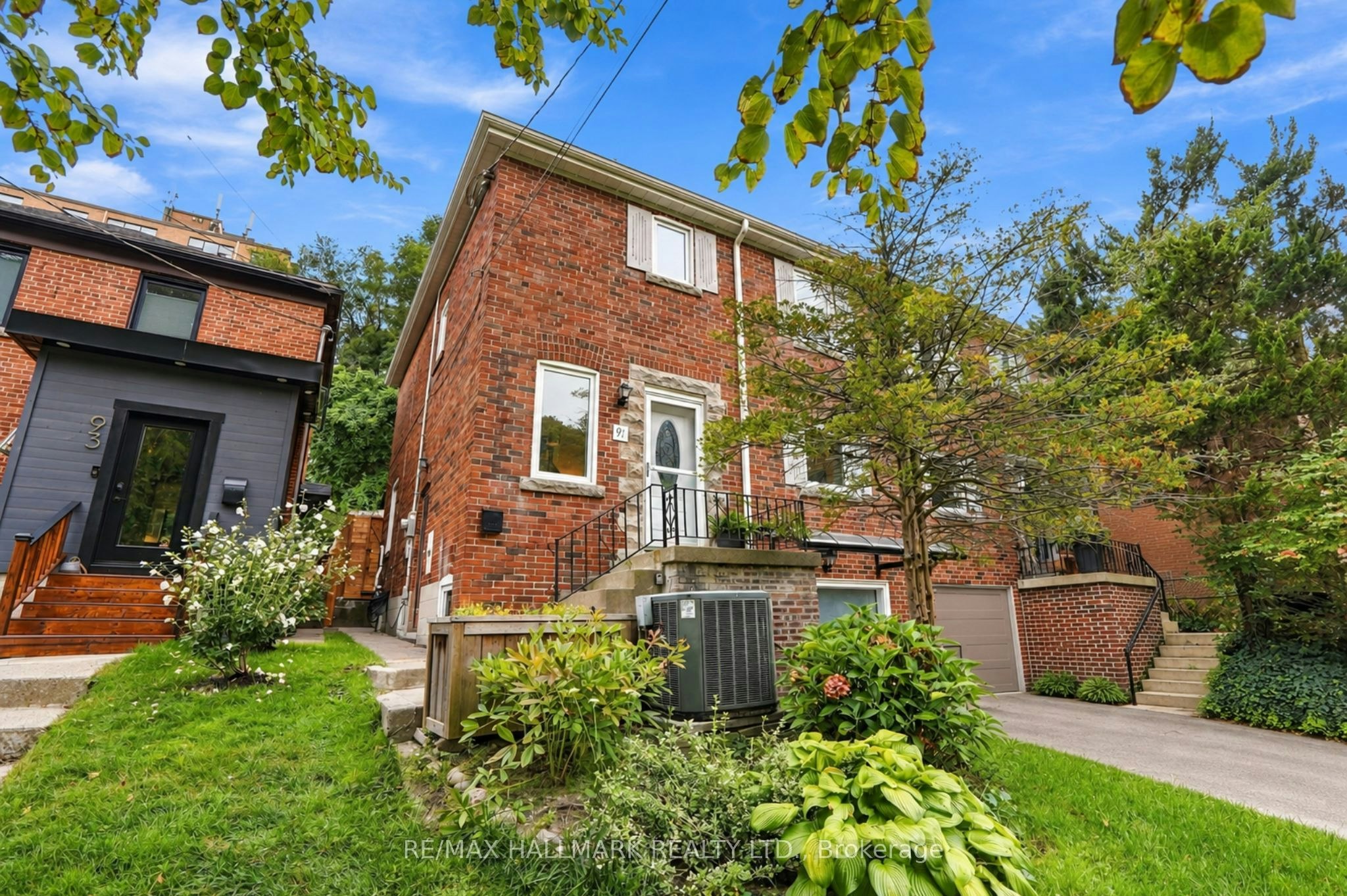 91 Glen Davis Crescent, Toronto, ON, M4E 1X7