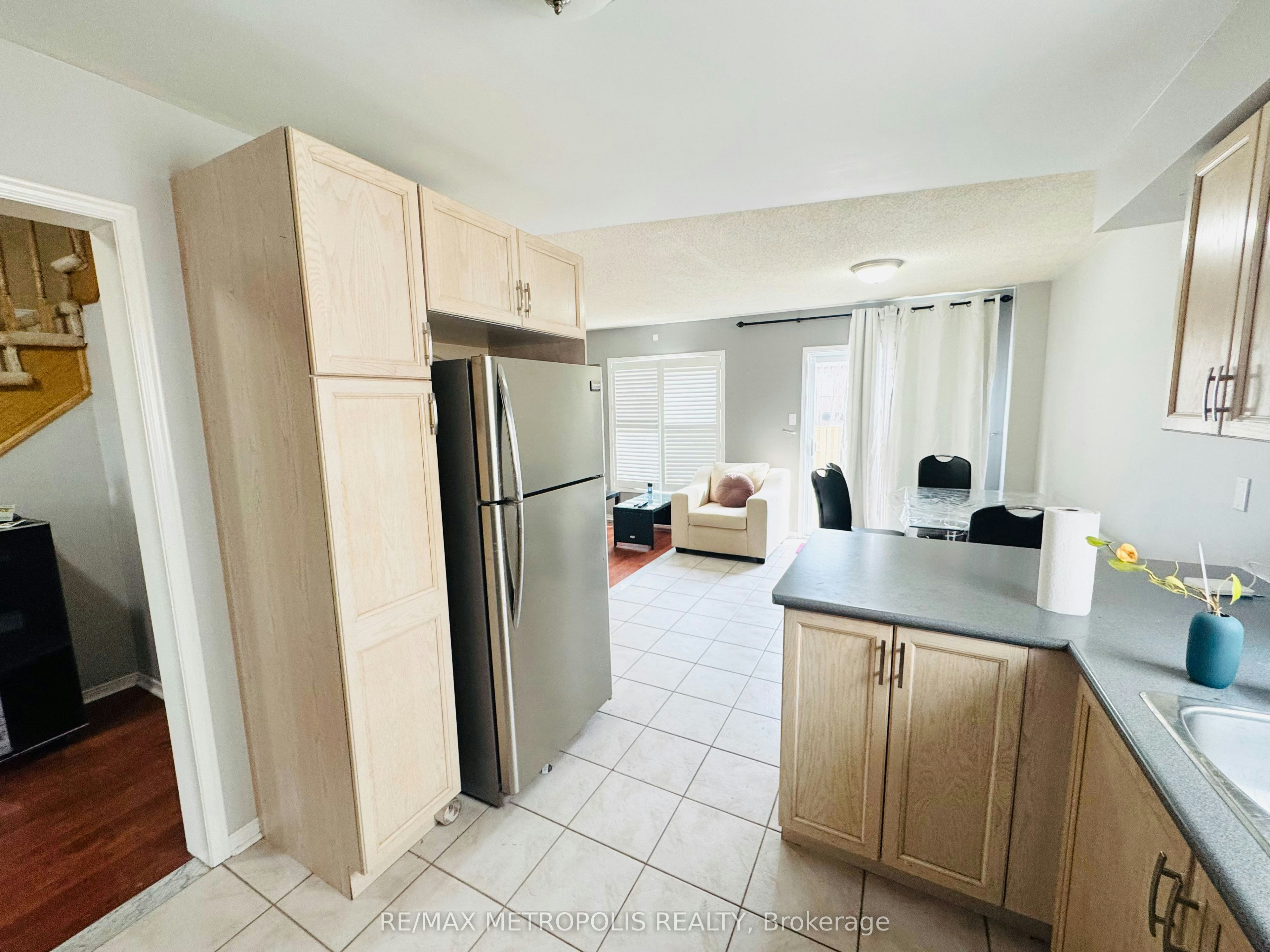 33 Palomino Place, Whitby, ON, L1R 2V5 - 5