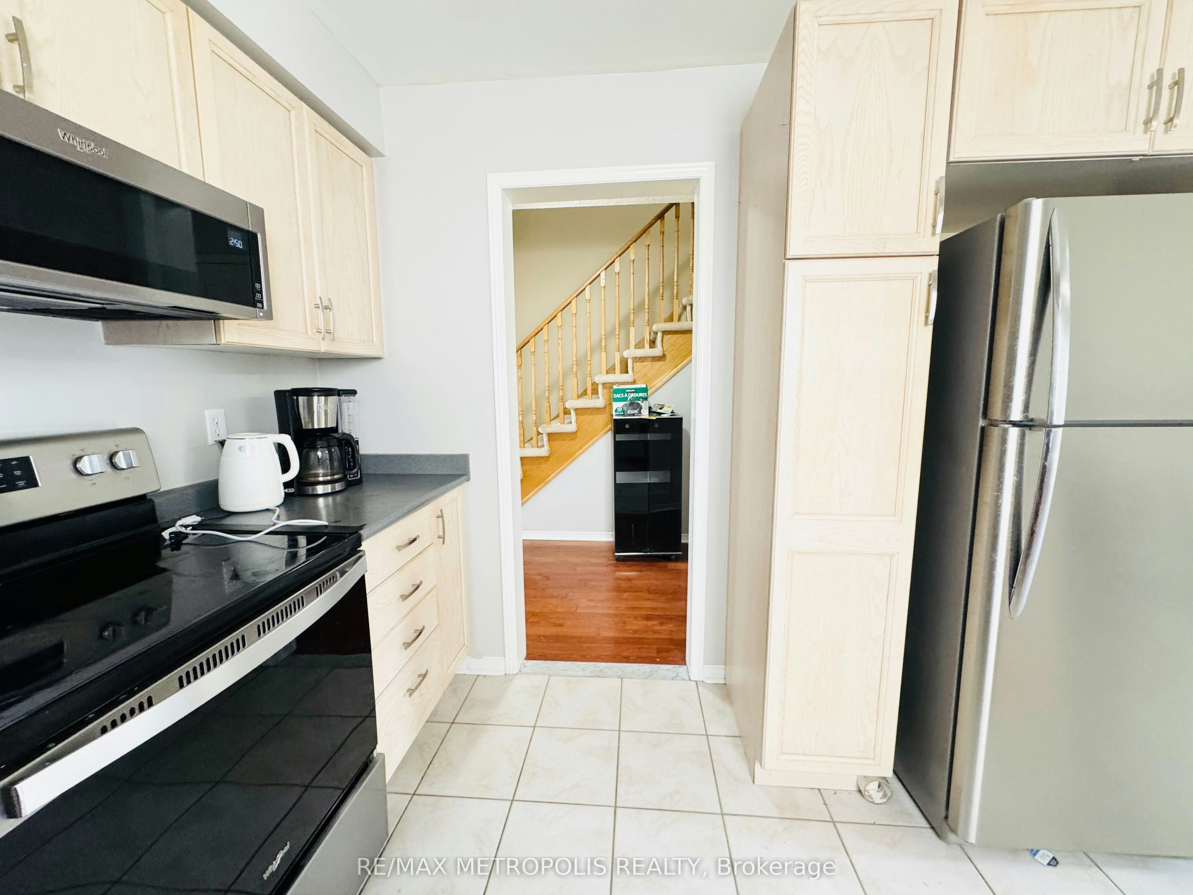33 Palomino Place, Whitby, ON, L1R 2V5 - 7