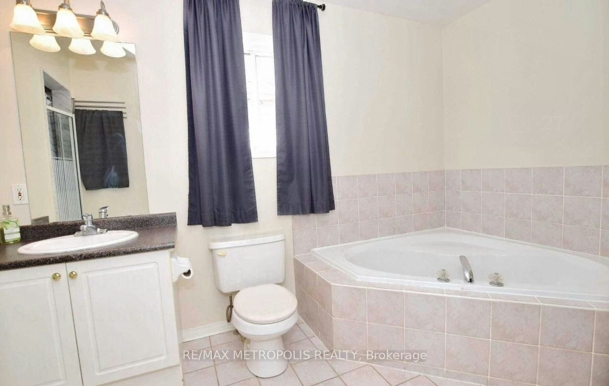 33 Palomino Place, Whitby, ON, L1R 2V5 - 23
