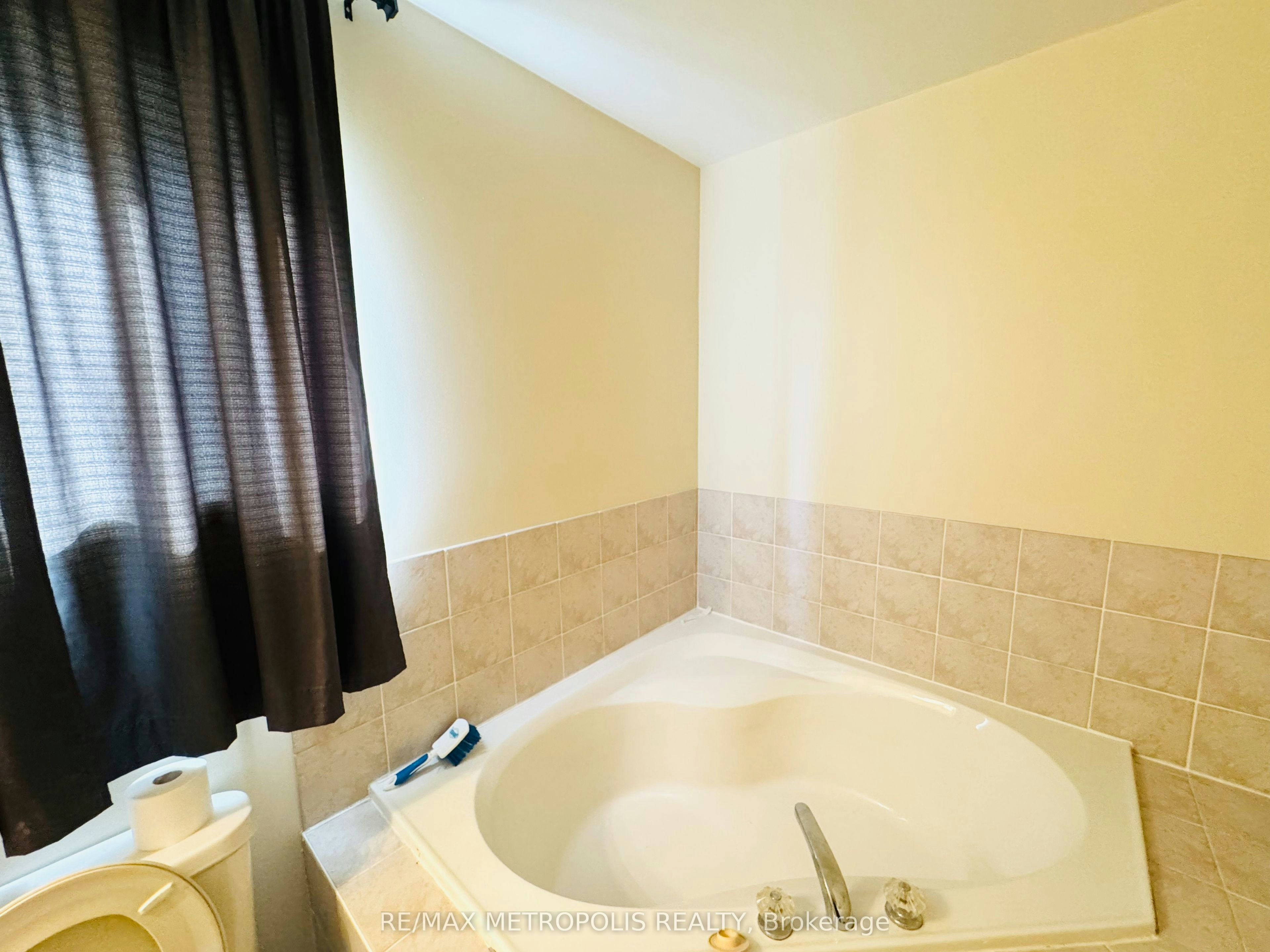 33 Palomino Place, Whitby, ON, L1R 2V5 - 20