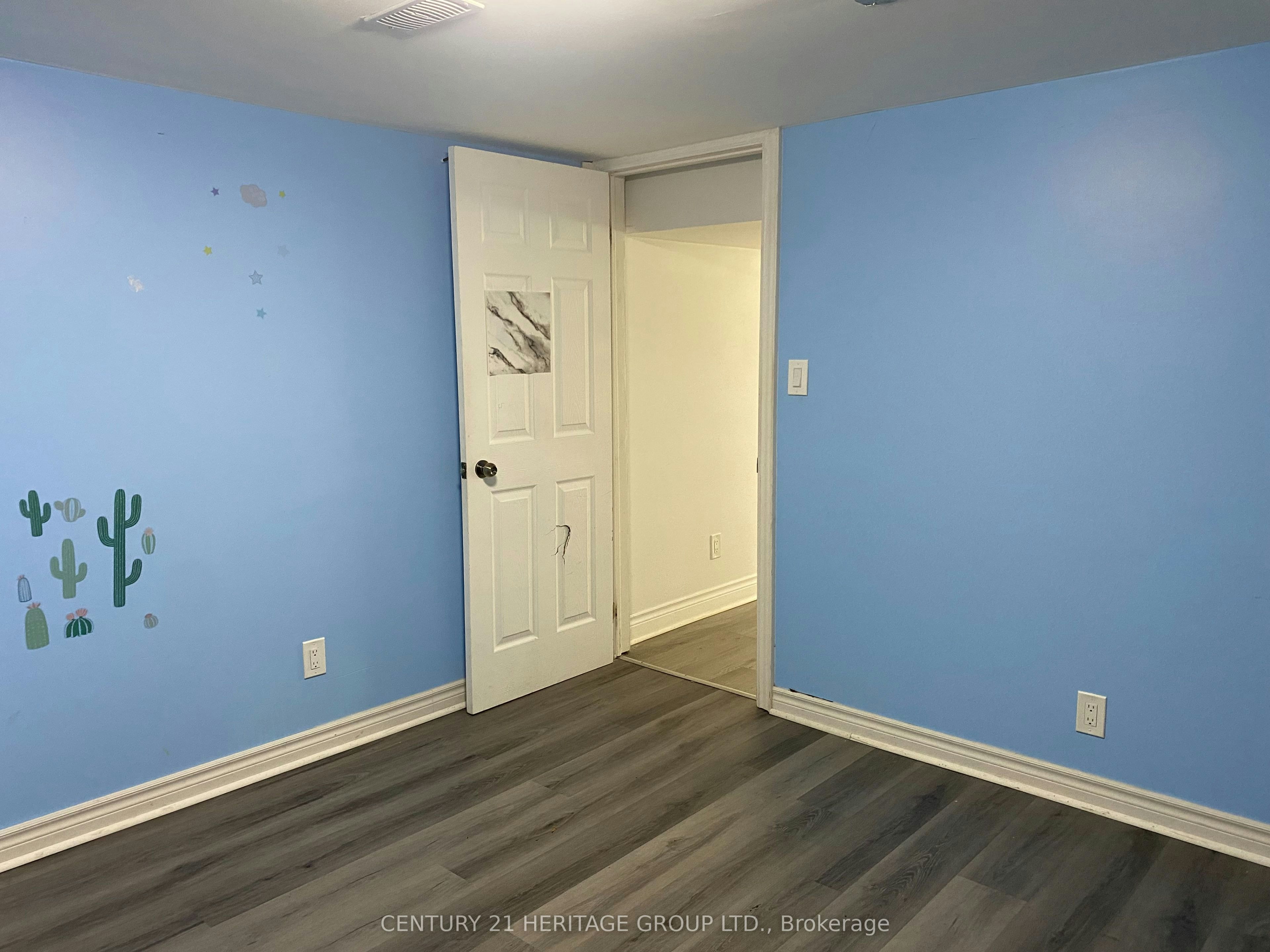 28 Shirley Crescent, Toronto, ON, M1M 1L1 - 8