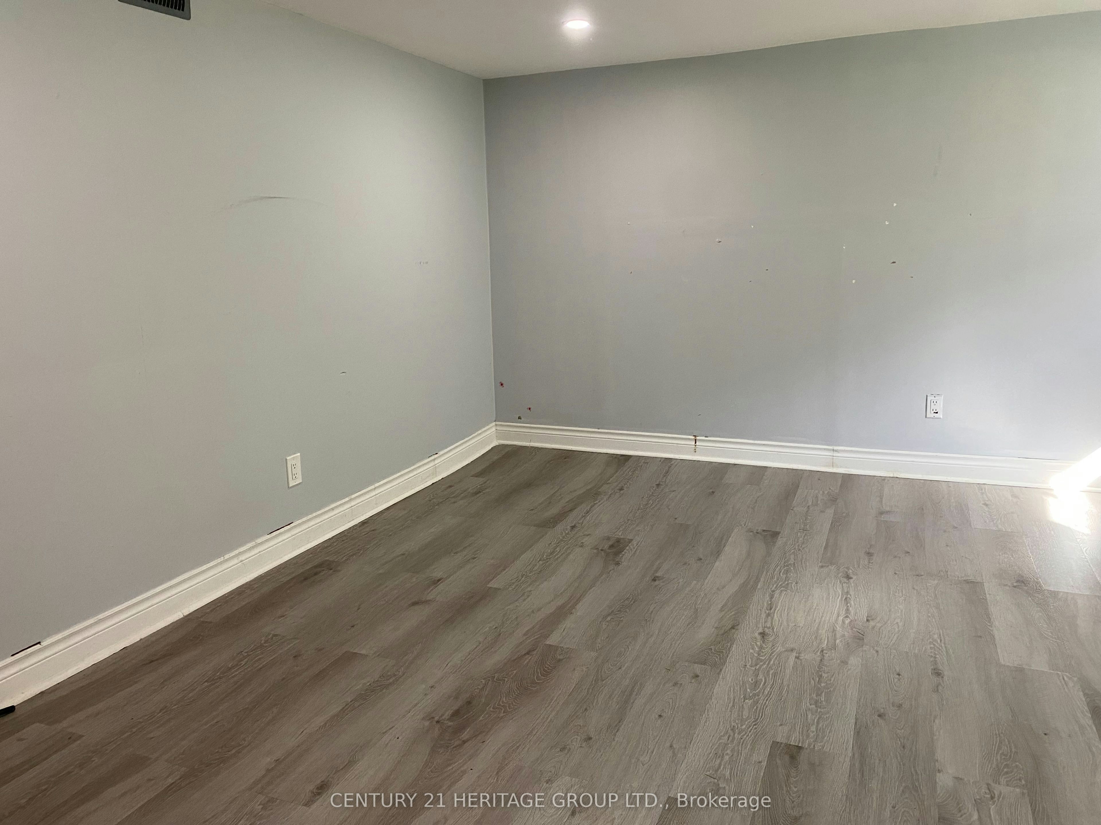 28 Shirley Crescent, Toronto, ON, M1M 1L1 - 13