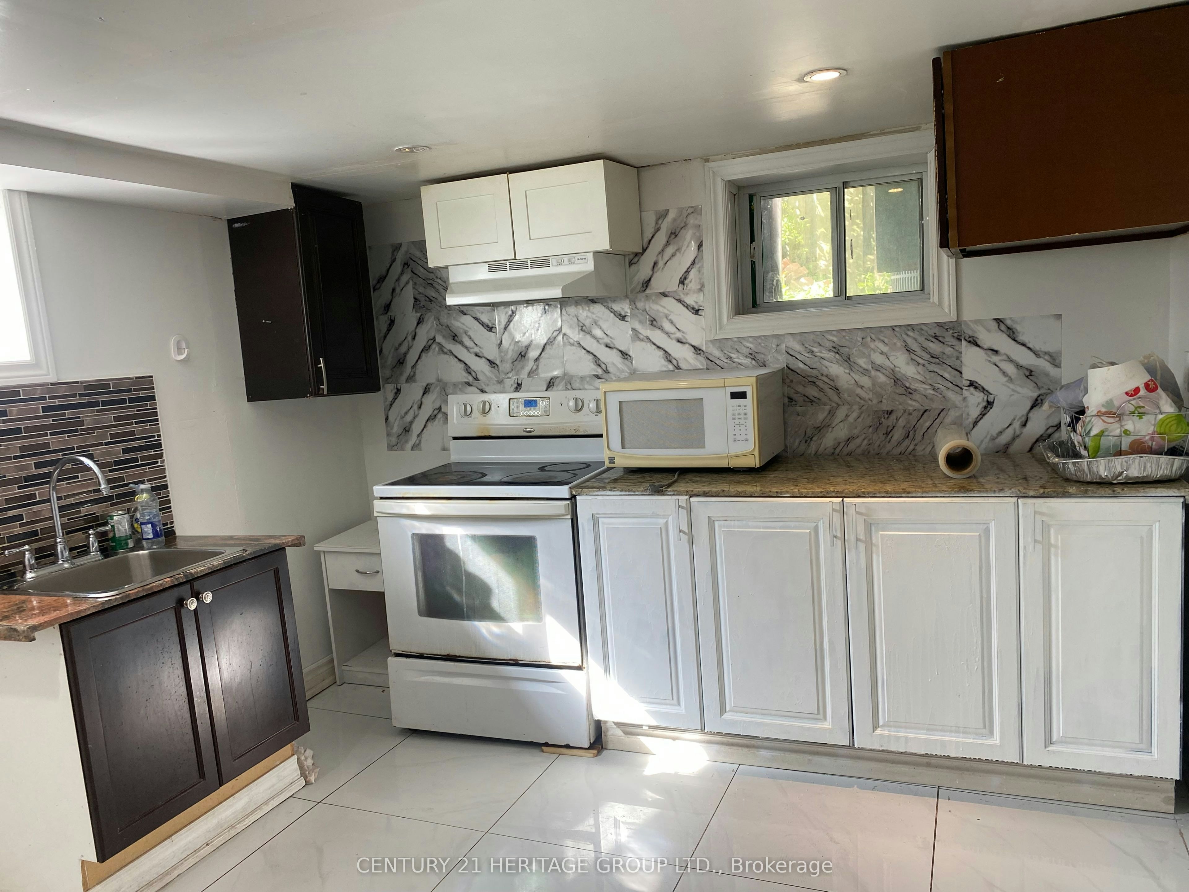 28 Shirley Crescent, Toronto, ON, M1M 1L1 - 7