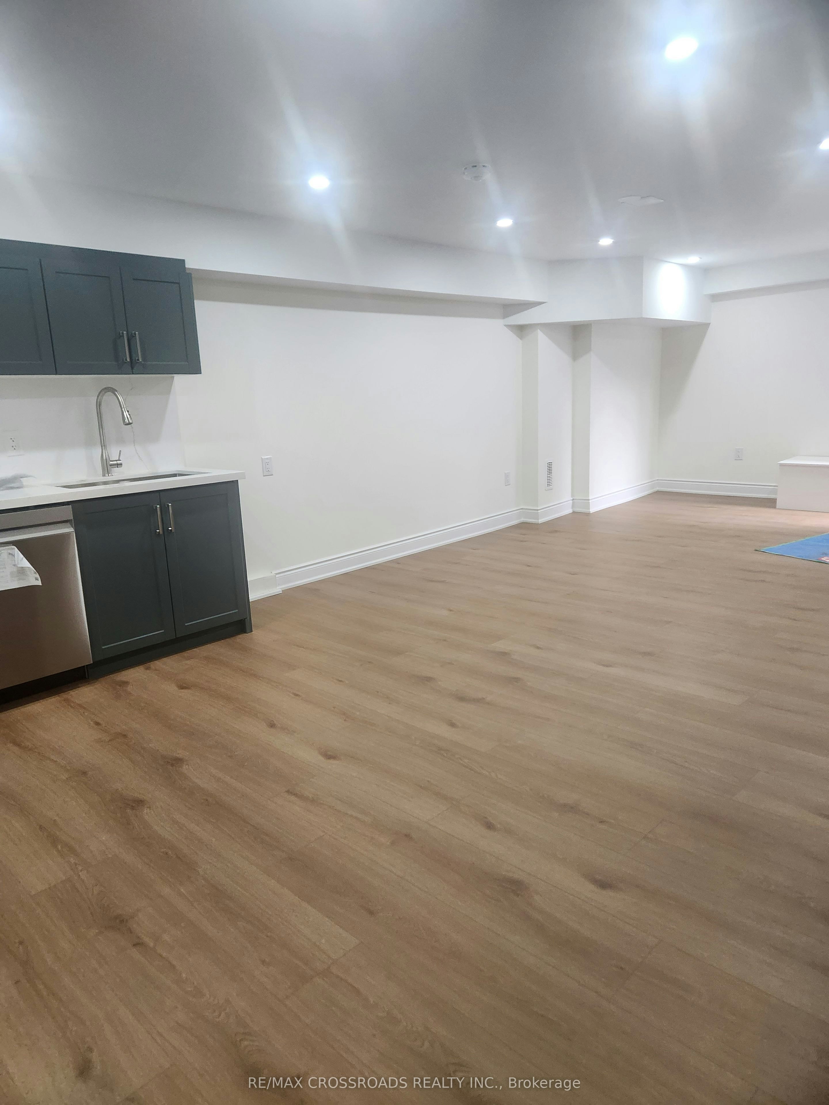 Bsmnt-16 Mantell Crescent, Ajax, ON, L1T 3N6 - 5