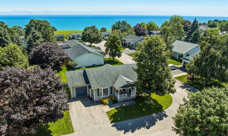 1 Huron Court