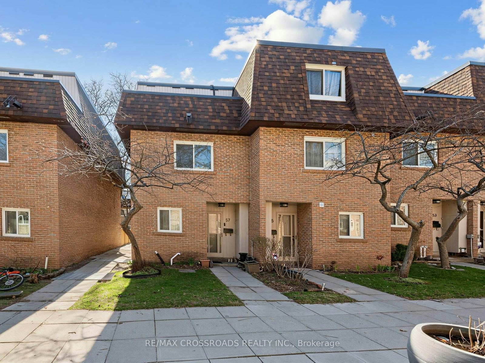 57-275 Manse Road, Toronto, ON, M1E 4X8