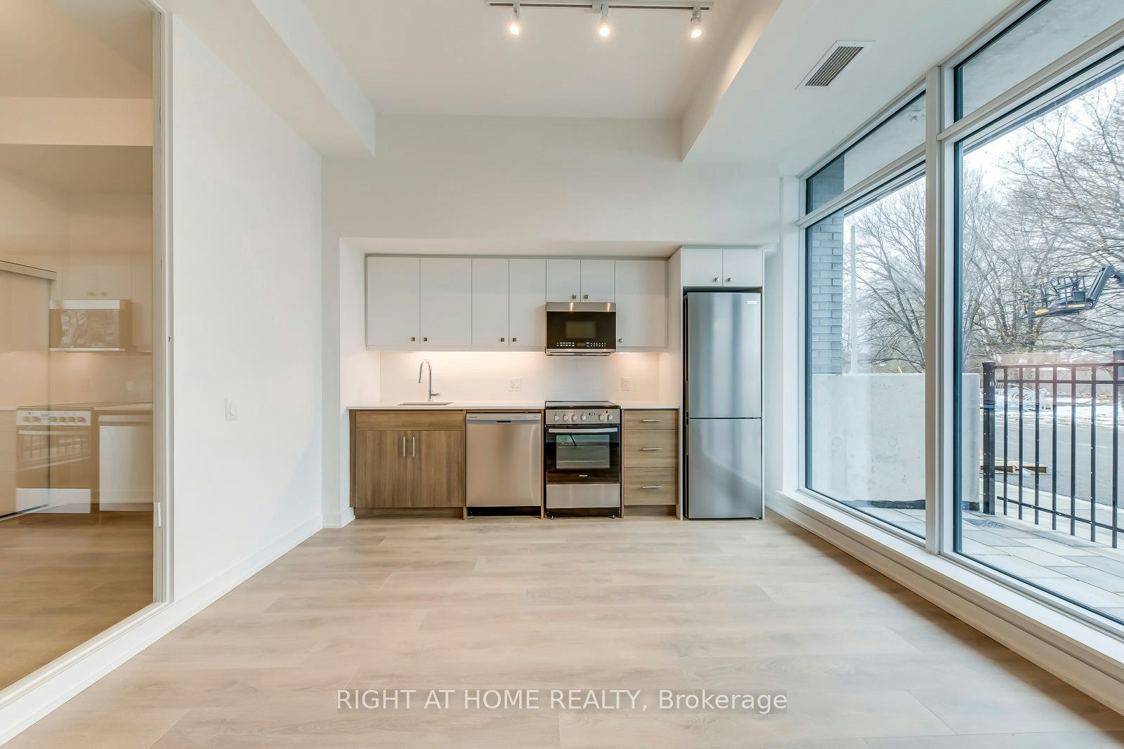 101-2 Manderley Drive, Toronto, ON, M1N 1R6 - 7