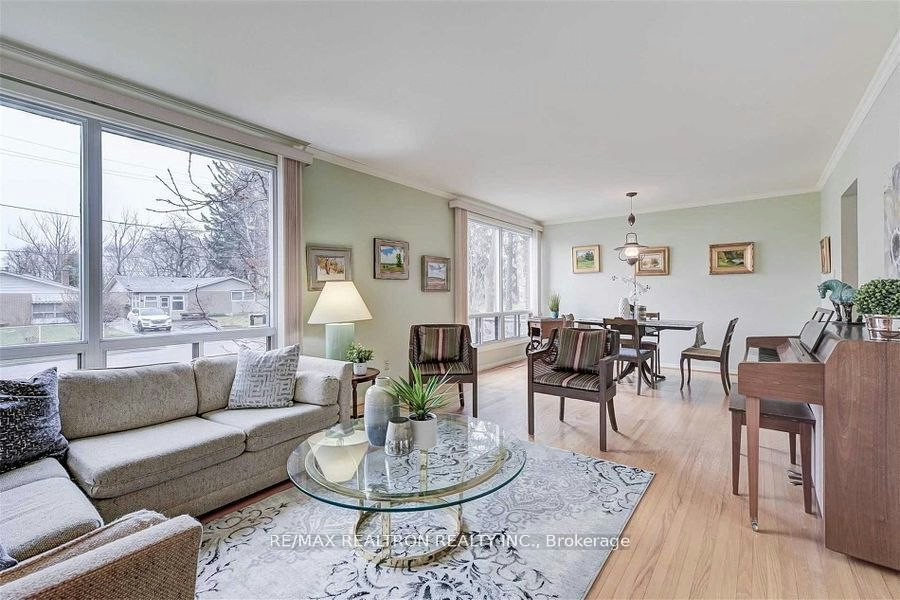 255 Confederation Drive, Toronto, ON, M1G 1B4 - 2