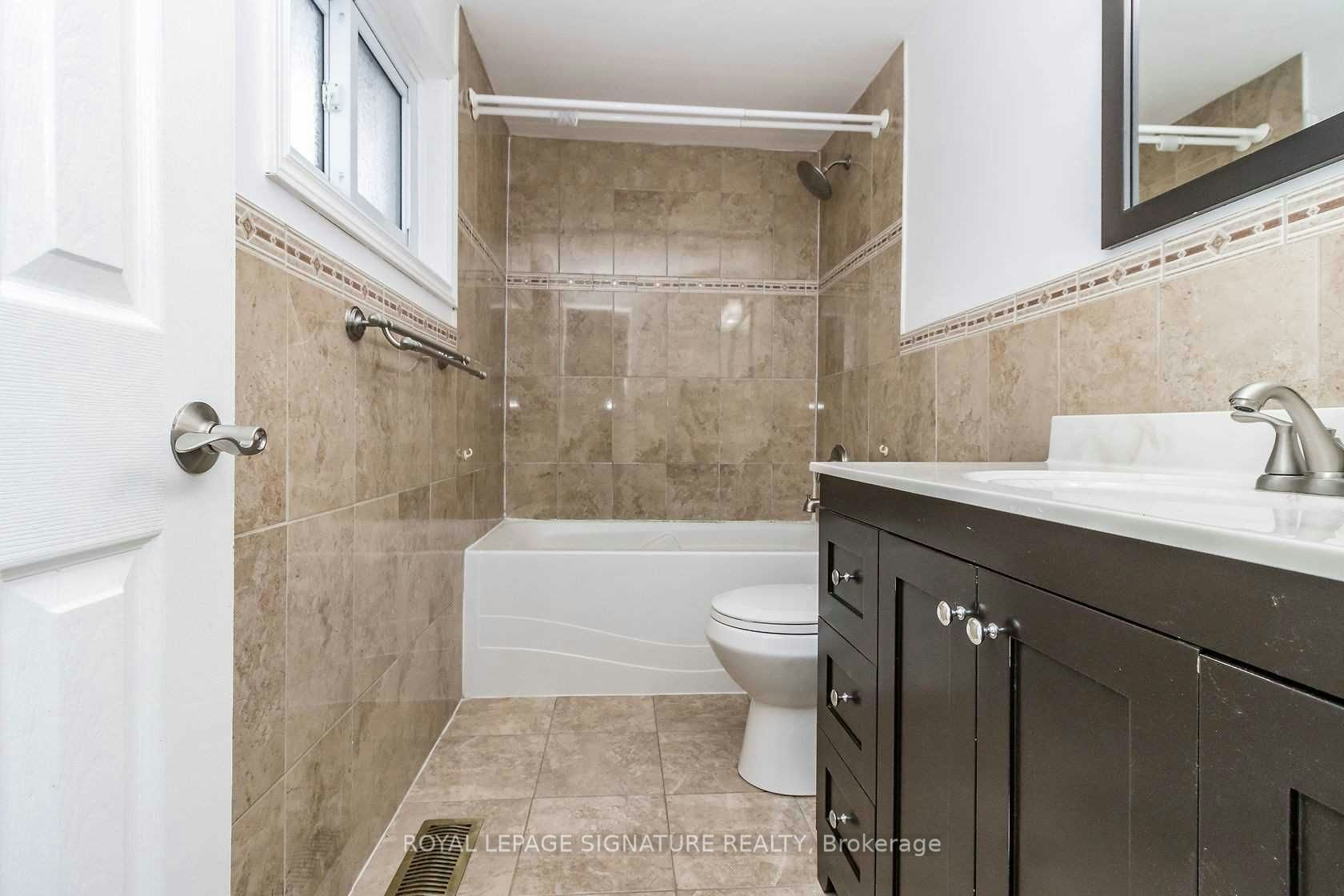 Upper-19 Starlake Drive, Toronto, ON, M1G 3C3 - 17