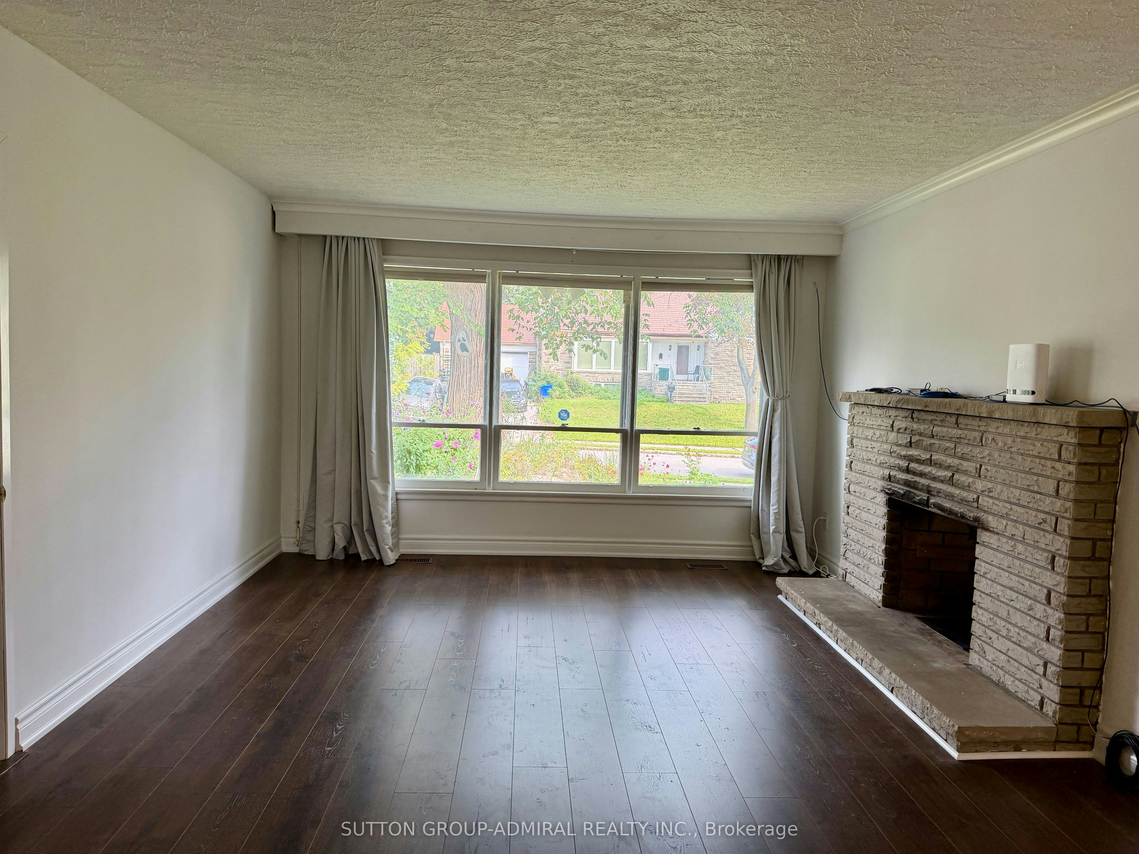 6 Highhill Drive, Toronto, ON, M1T 1N6 - 9