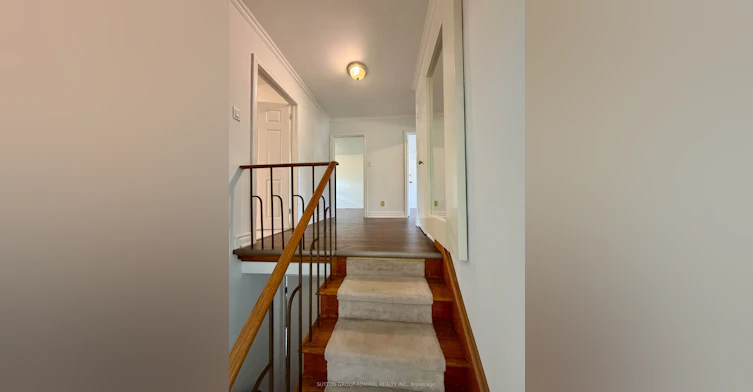 6 Highhill Drive, Toronto, ON, M1T 1N6 - 6