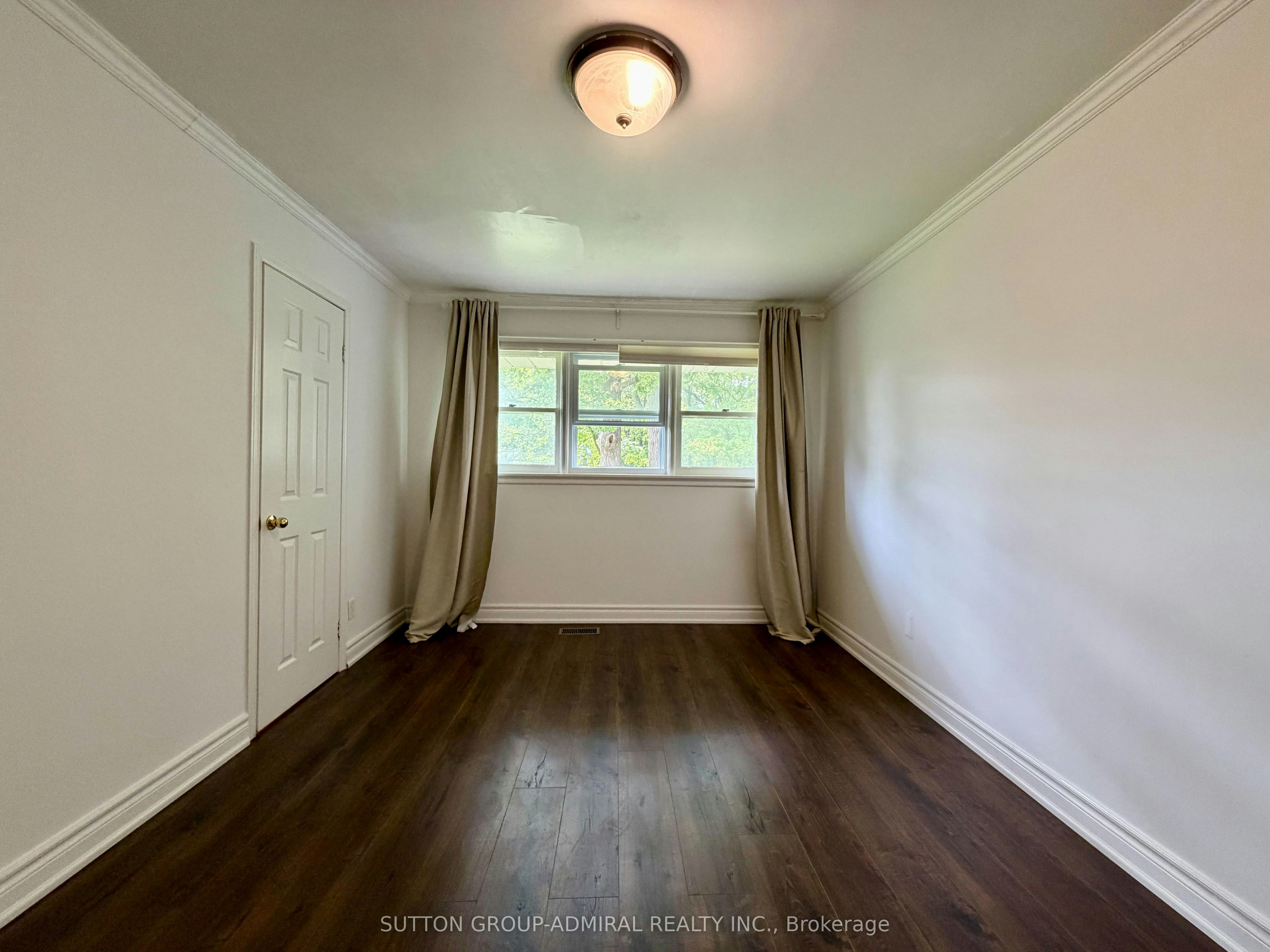 6 Highhill Drive, Toronto, ON, M1T 1N6 - 3