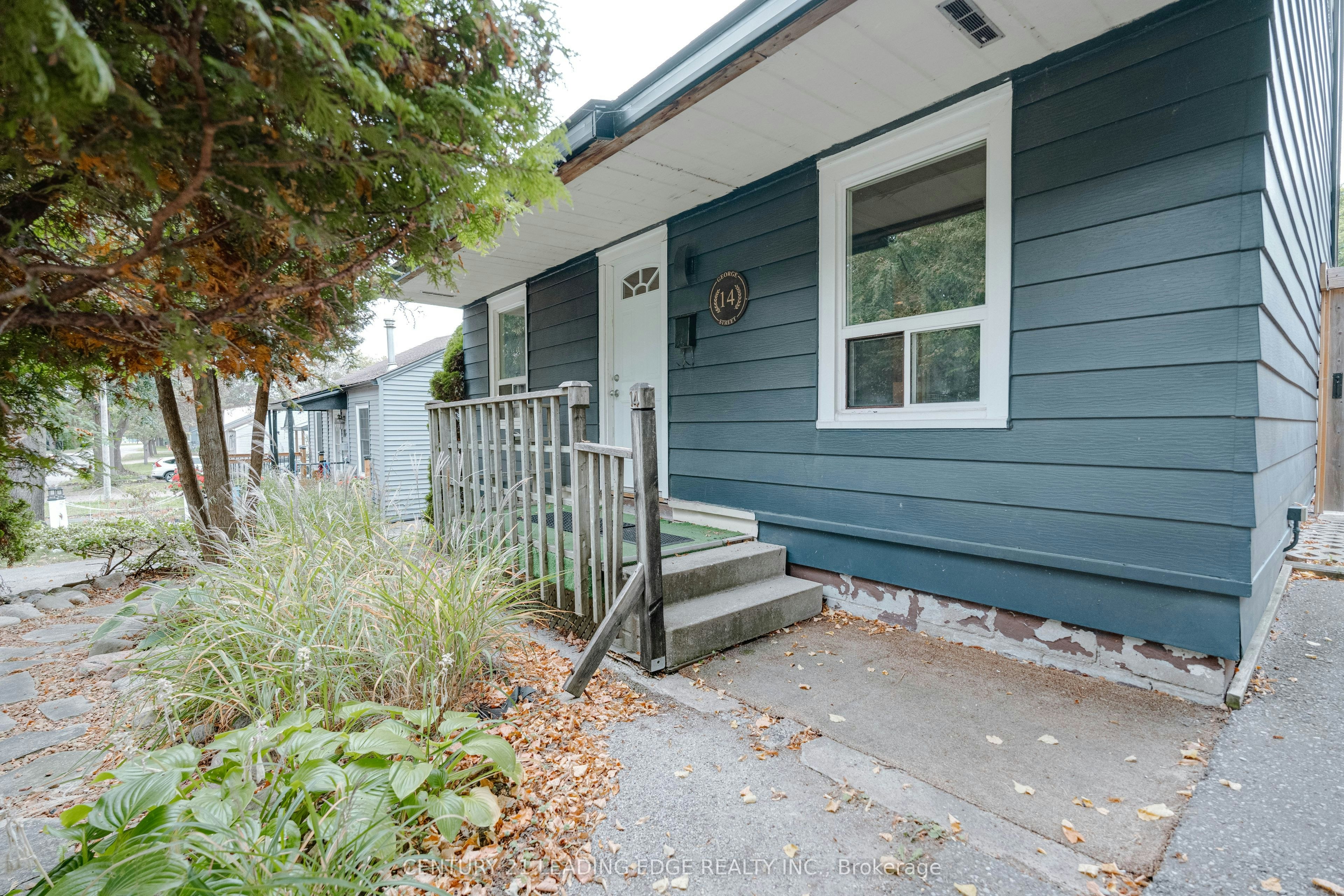 14 George Street, Ajax, ON, L1S 1S5