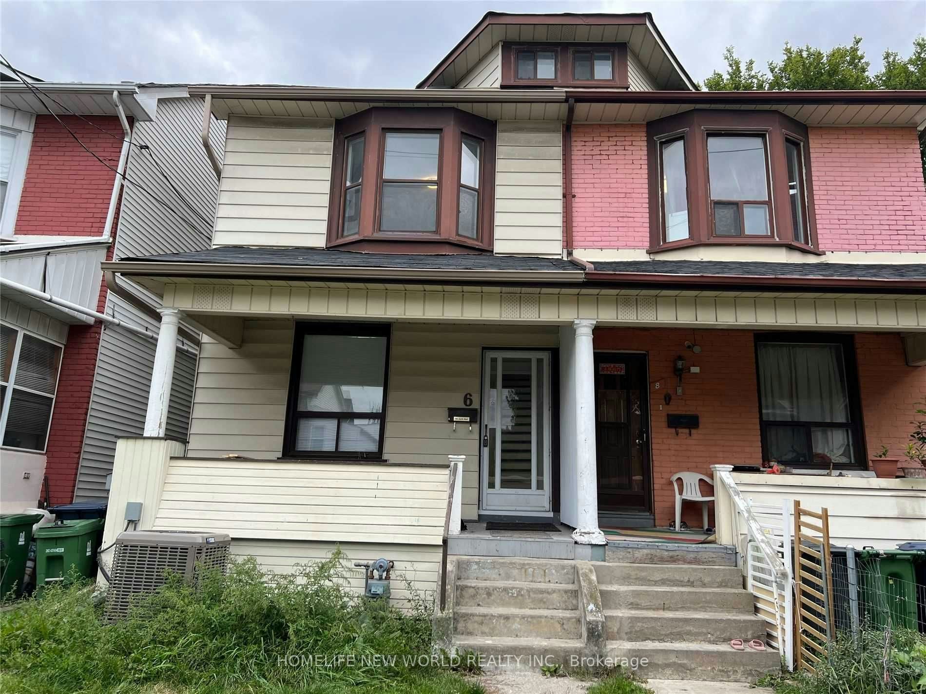 Sf-6 Sproat Avenue, Toronto, ON, M4M 1W4