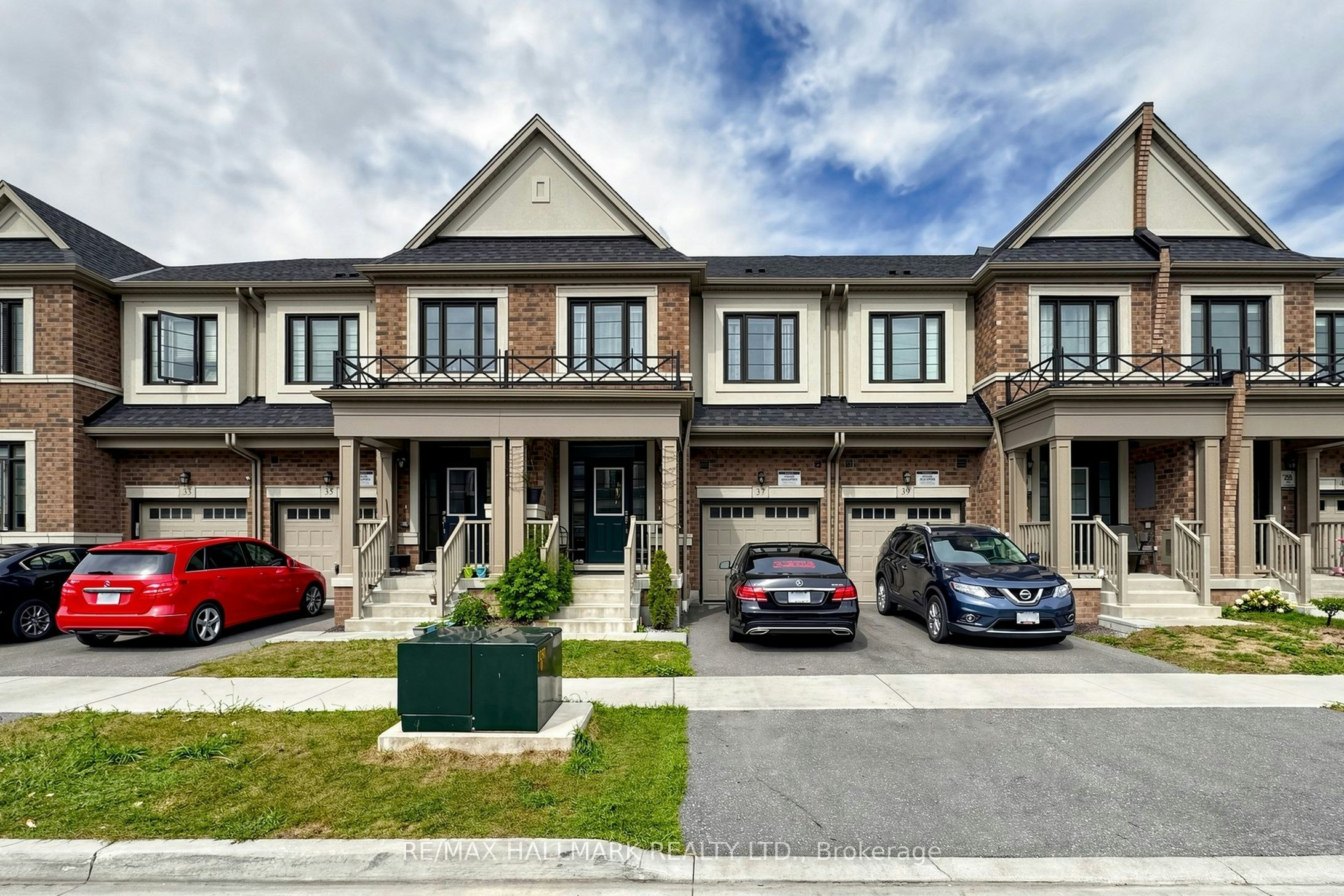 37 Velvet Drive, Whitby, ON, L1P 0N6