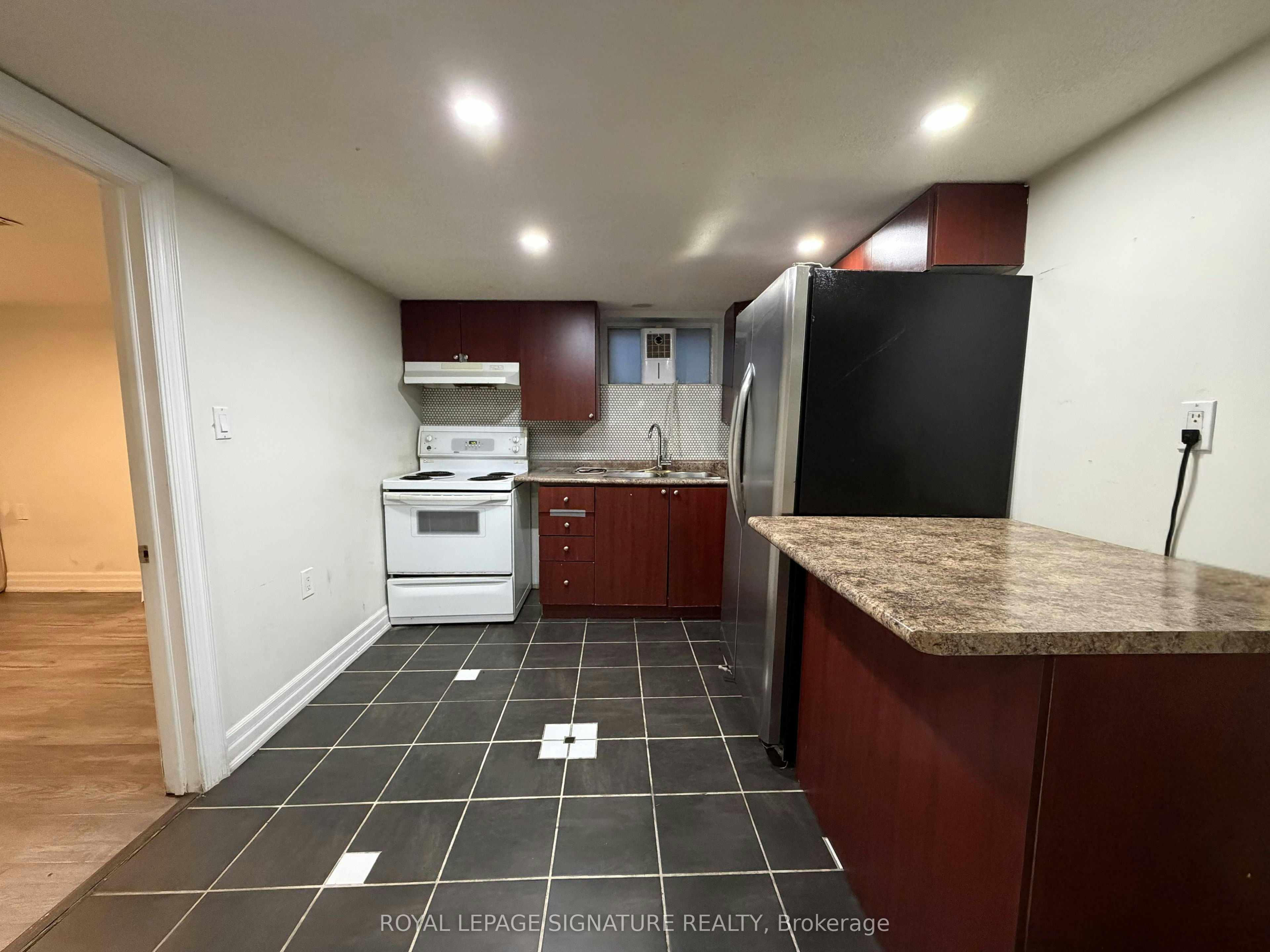 Bsmt-118 Harding Boulevard, Toronto, ON, M1N 3E2 - 15