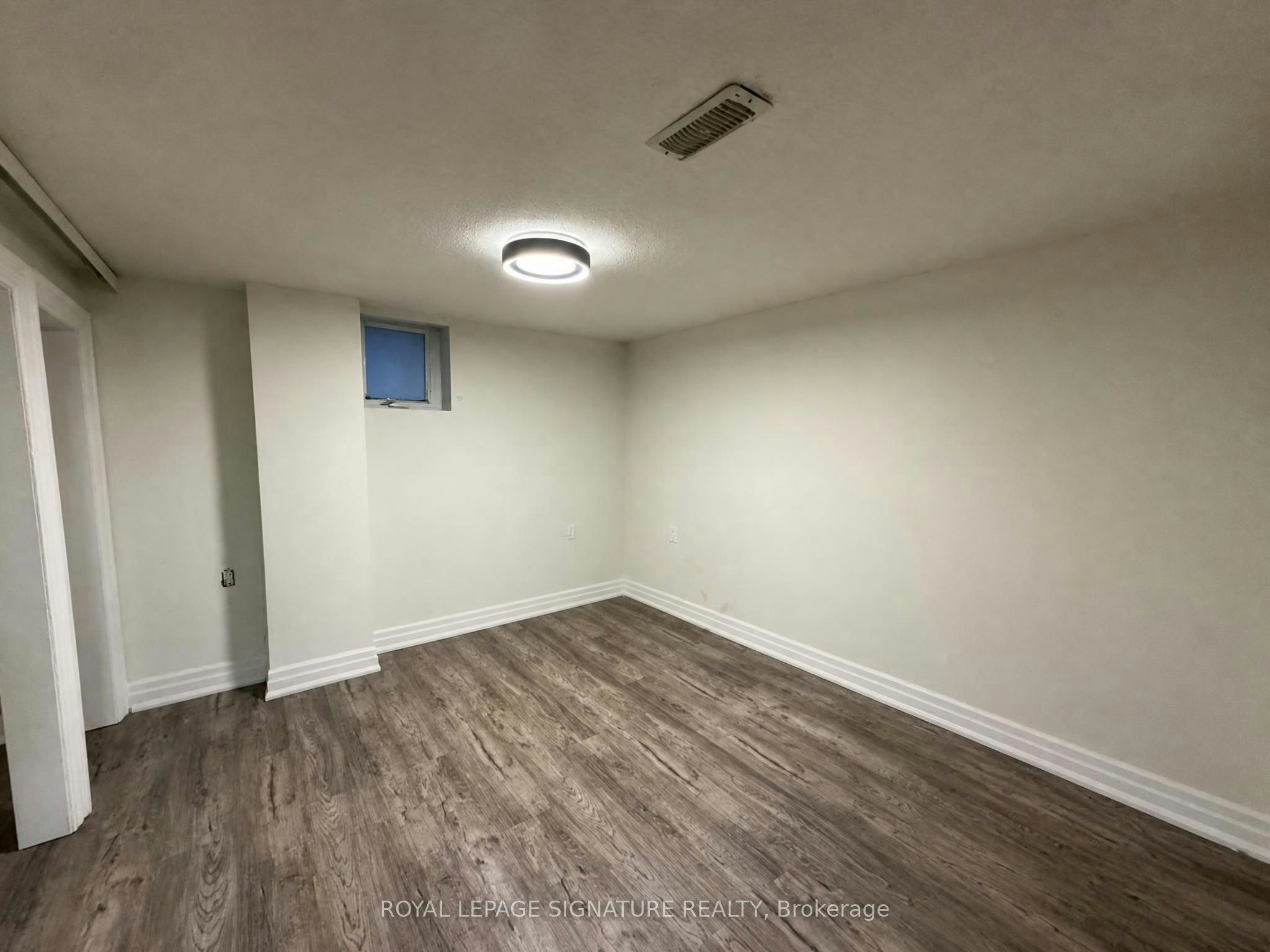 Bsmt-118 Harding Boulevard, Toronto, ON, M1N 3E2 - 3