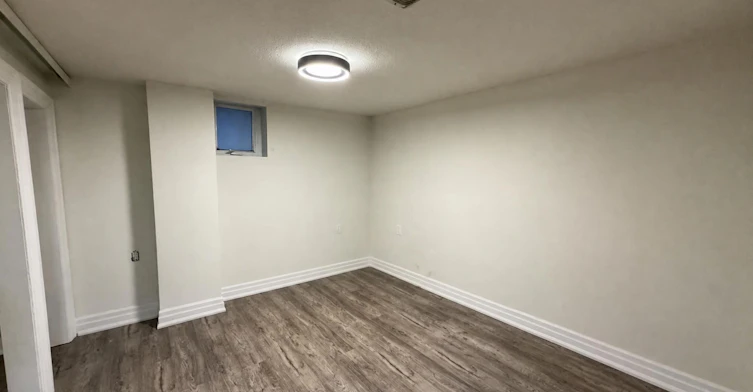 Bsmt-118 Harding Boulevard, Toronto, ON, M1N 3E2 - 3