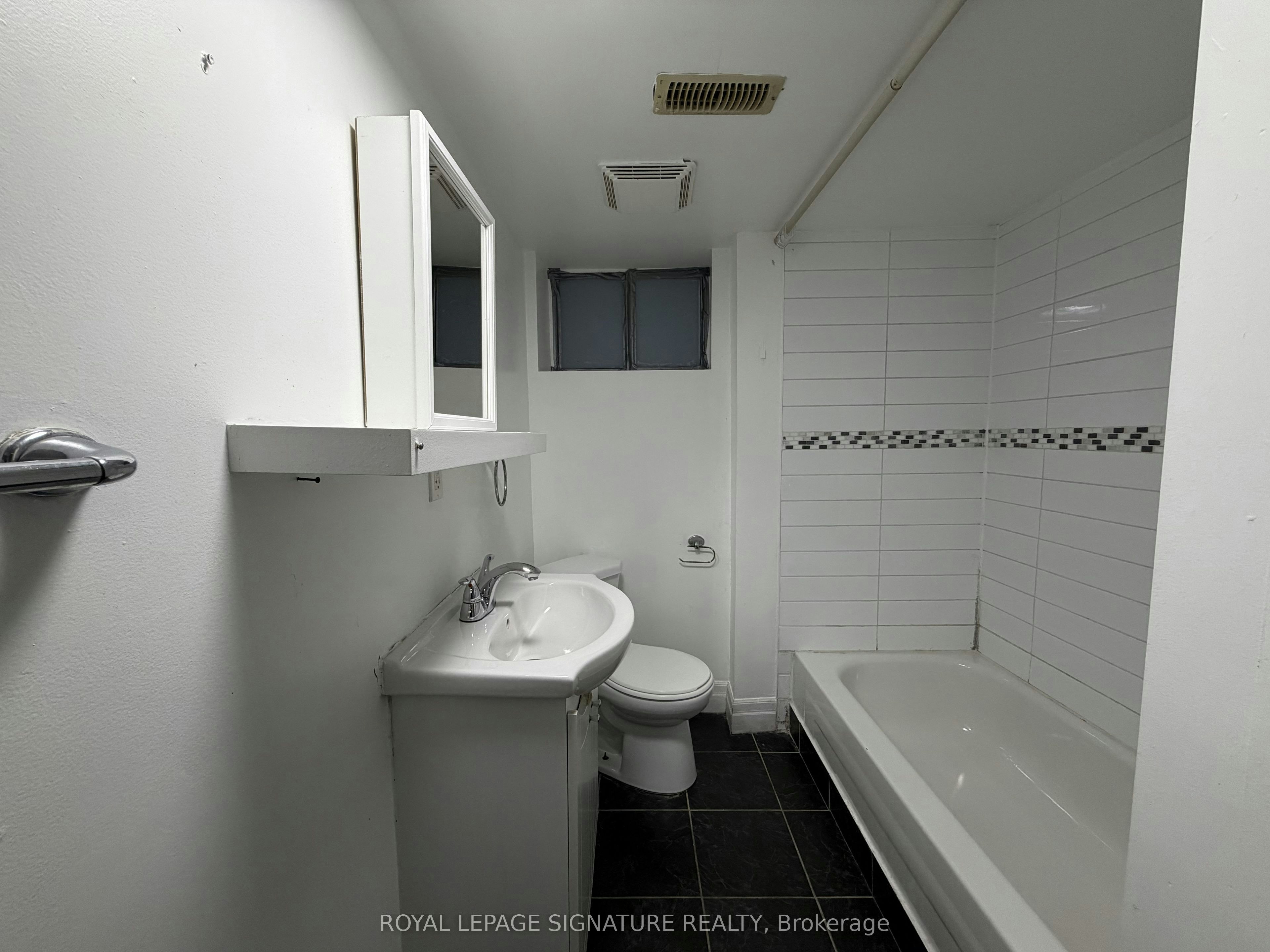 Bsmt-118 Harding Boulevard, Toronto, ON, M1N 3E2 - 9