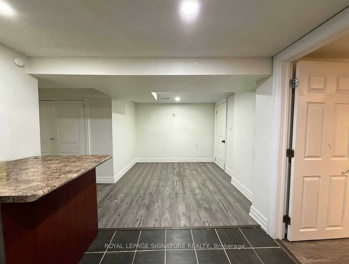 Bsmt-118 Harding Boulevard, Toronto, ON, M1N 3E2 - 11