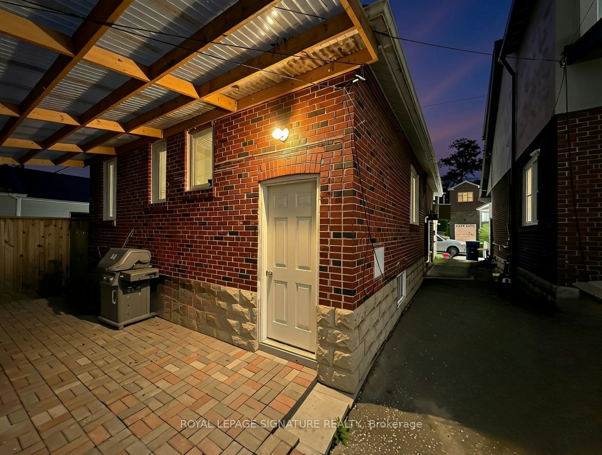 Bsmt-118 Harding Boulevard, Toronto, ON, M1N 3E2 - 2